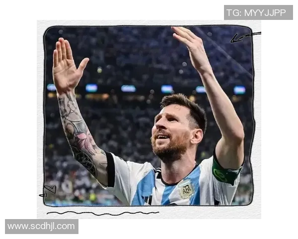 马丁内斯的传奇旅程：从青涩球员到足球巨星的蜕变与荣耀